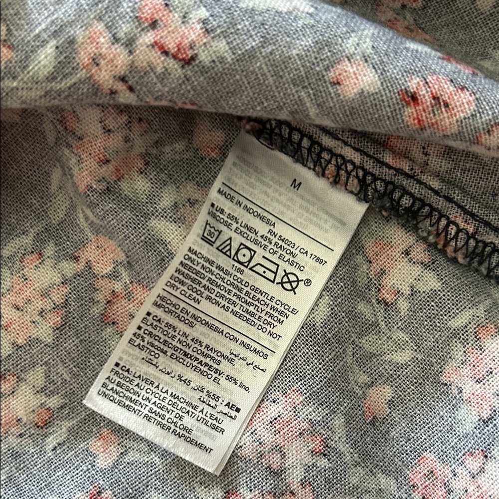 Old Navy Black and Red Floral Mini Dress - Picture 4 of 4